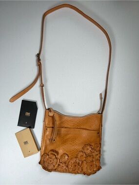 FRYE Melissa Floral Snake Crossbody Bag Tan Embossed Leather + Card